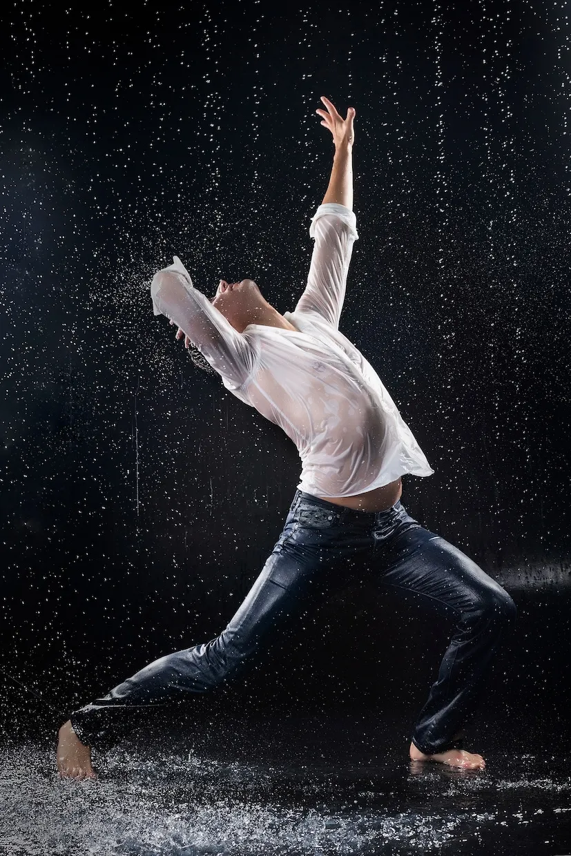Original music for dance, theatre and stage art